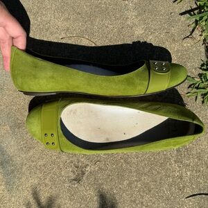 Marc Fisher lime green suede flats with patent leather accent.